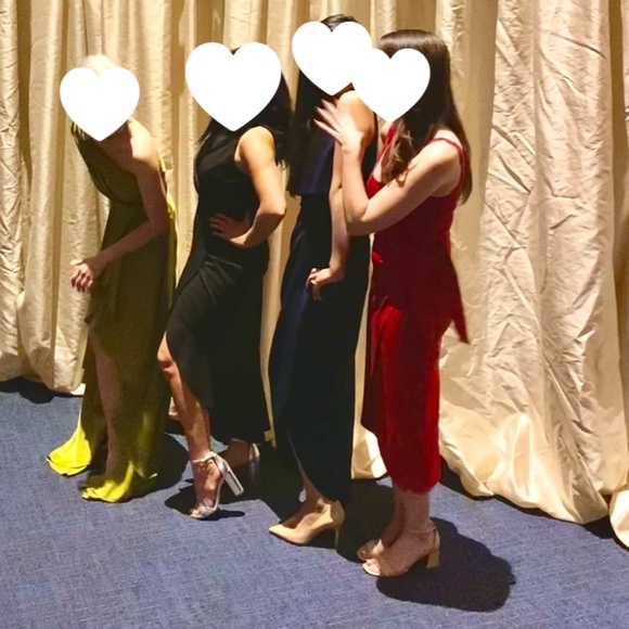 Worn once Reformation Kaila wrap dress in red - Picture 7 of 7